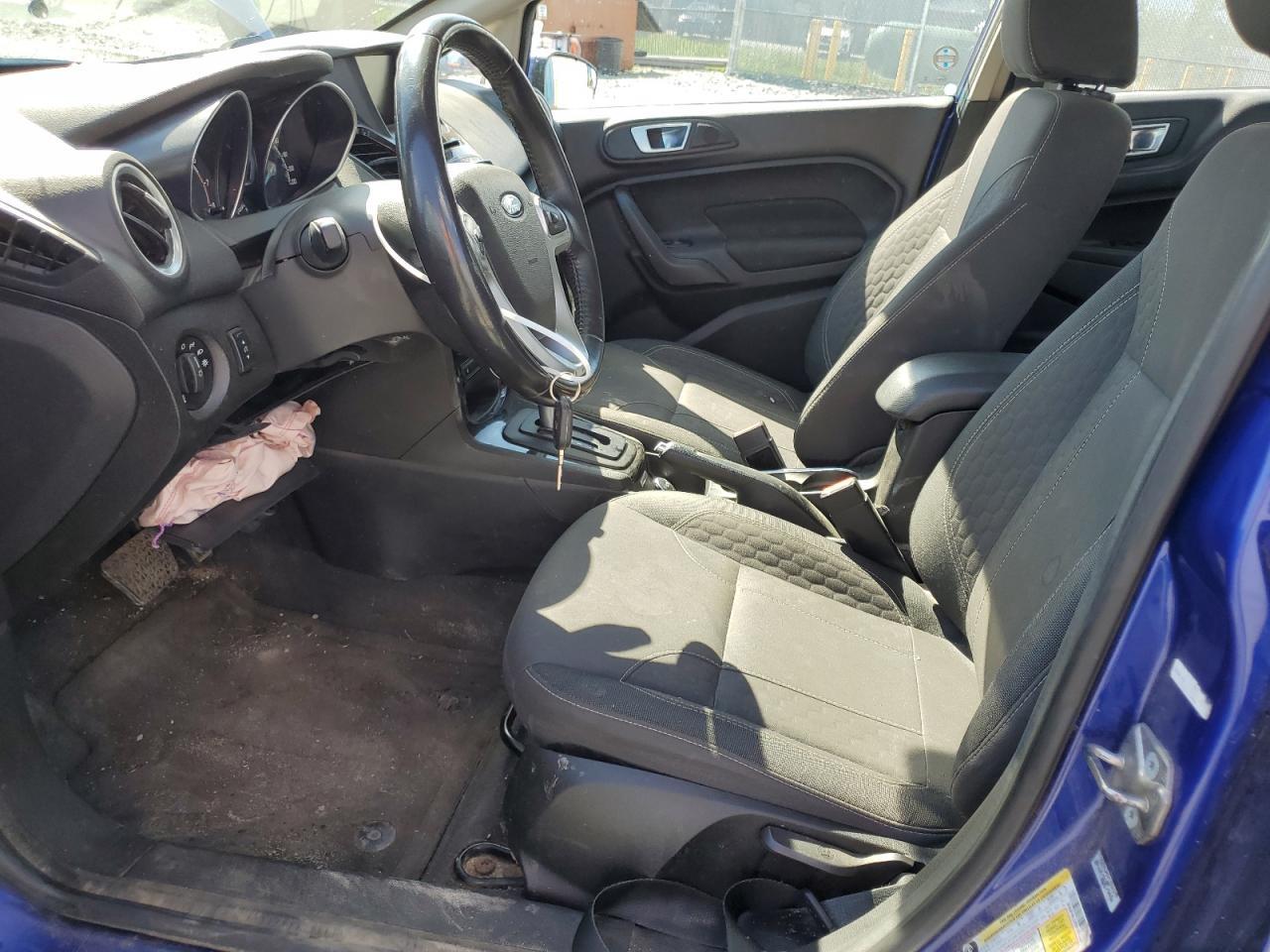 2015 FORD Fiesta