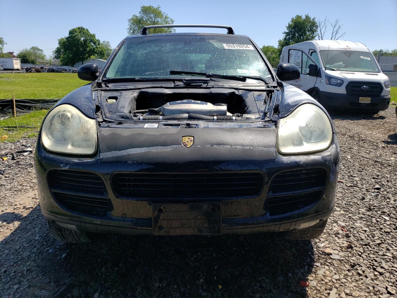 2004 PORSCHE CAYENNE