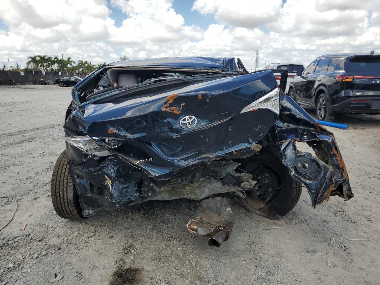 2019 TOYOTA COROLLA