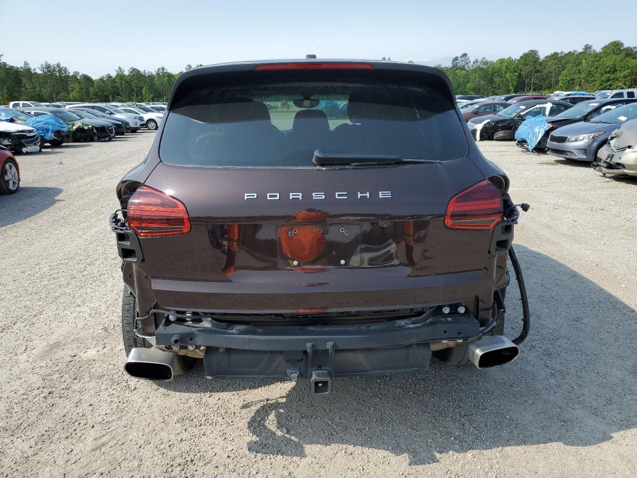 2018 PORSCHE CAYENNE