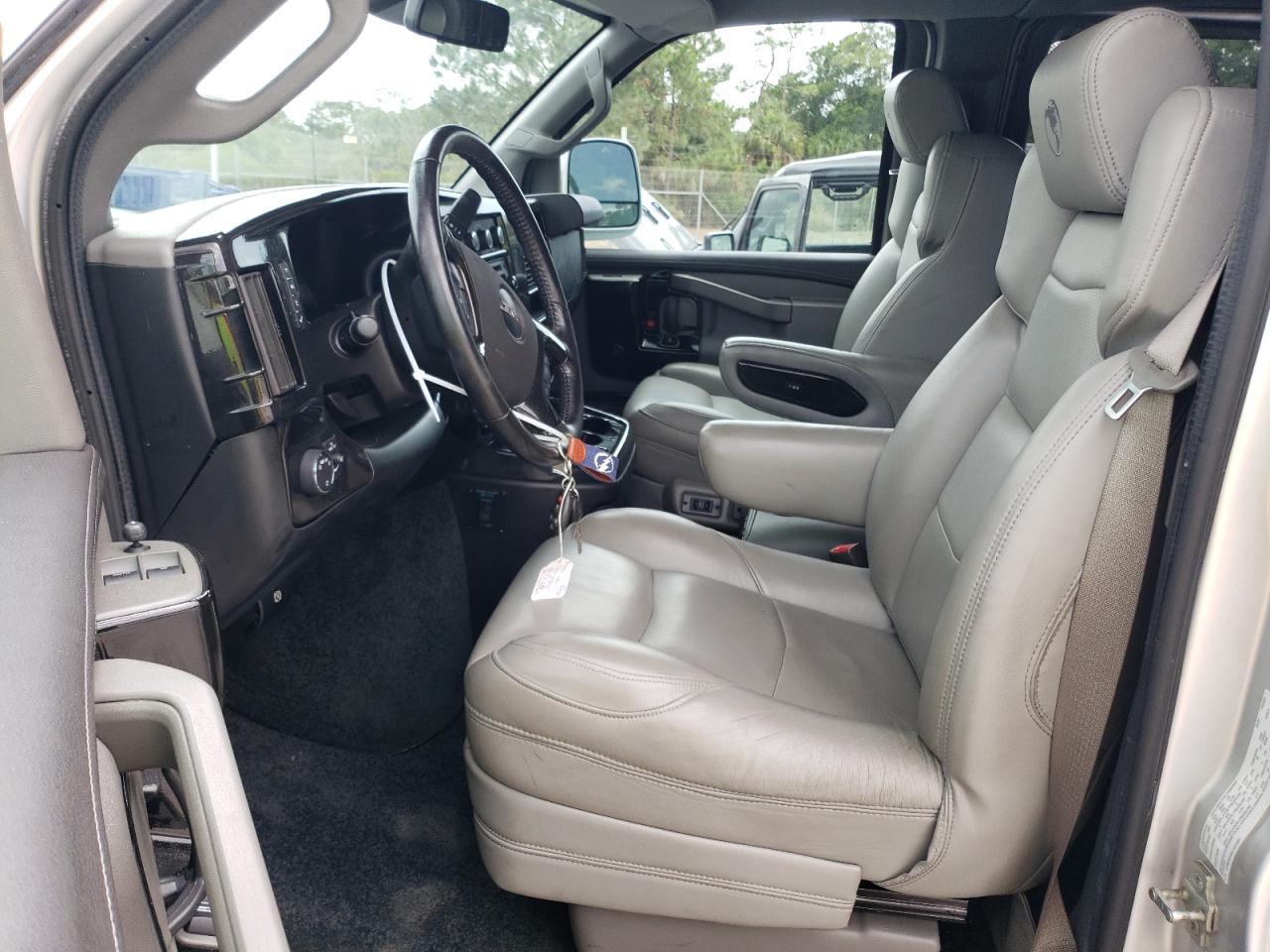 2020 GMC Savana