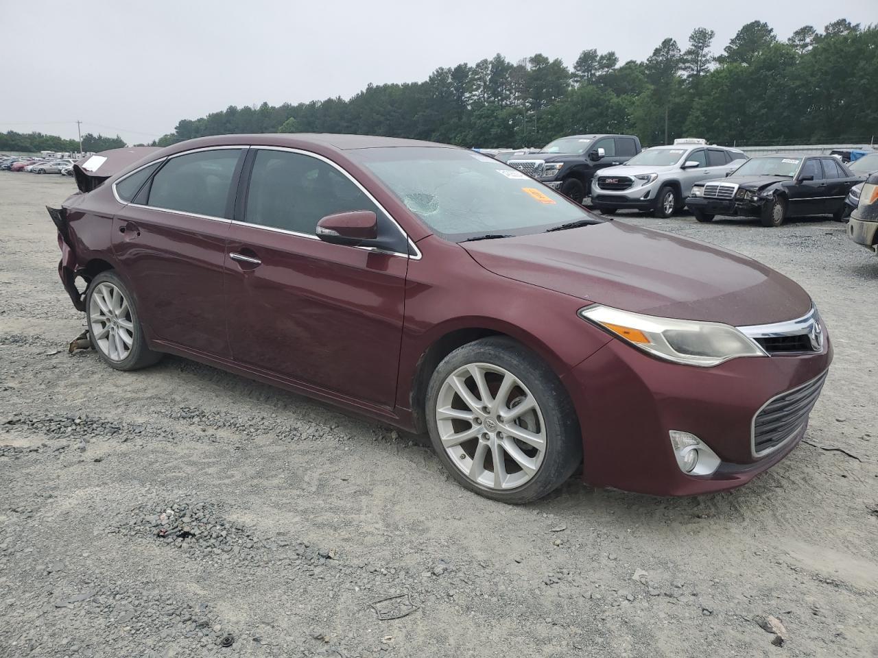 2013 TOYOTA Avalon
