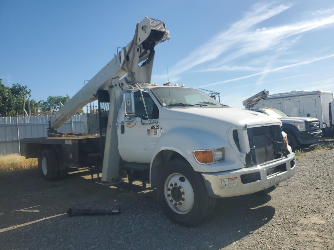 2012 FORD F-750