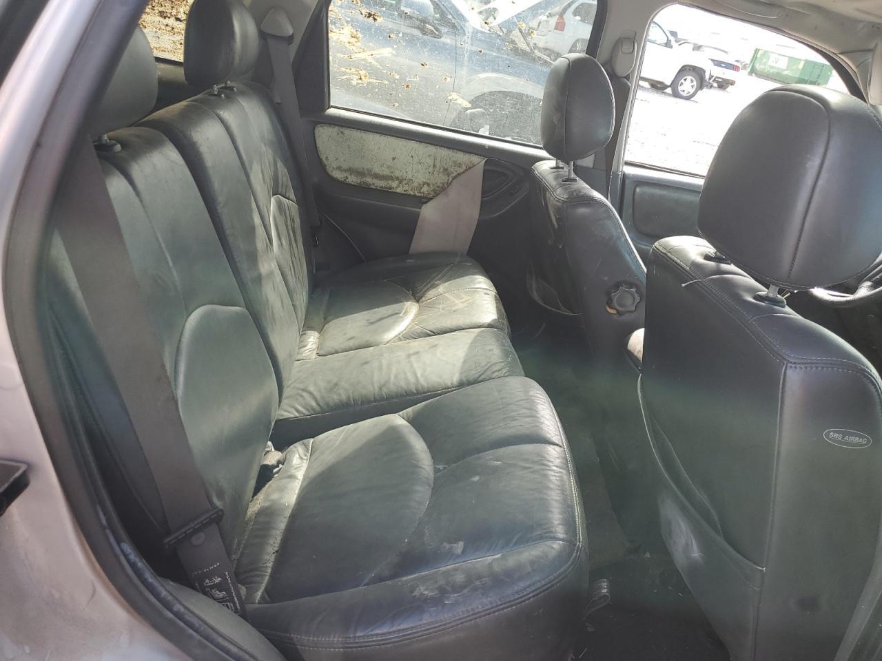 2004 MAZDA Tribute