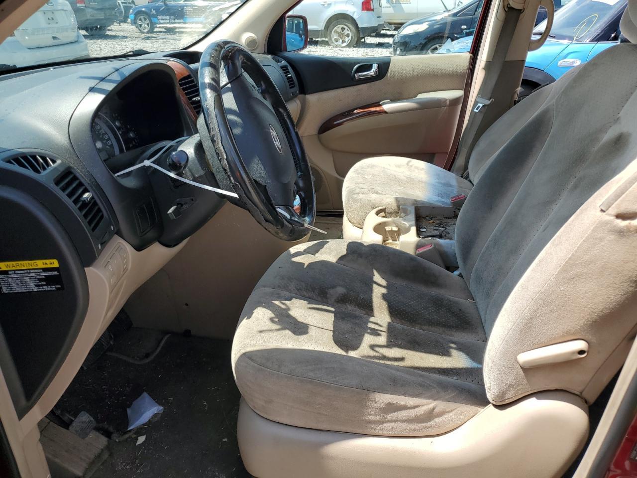 2007 HYUNDAI Entourage