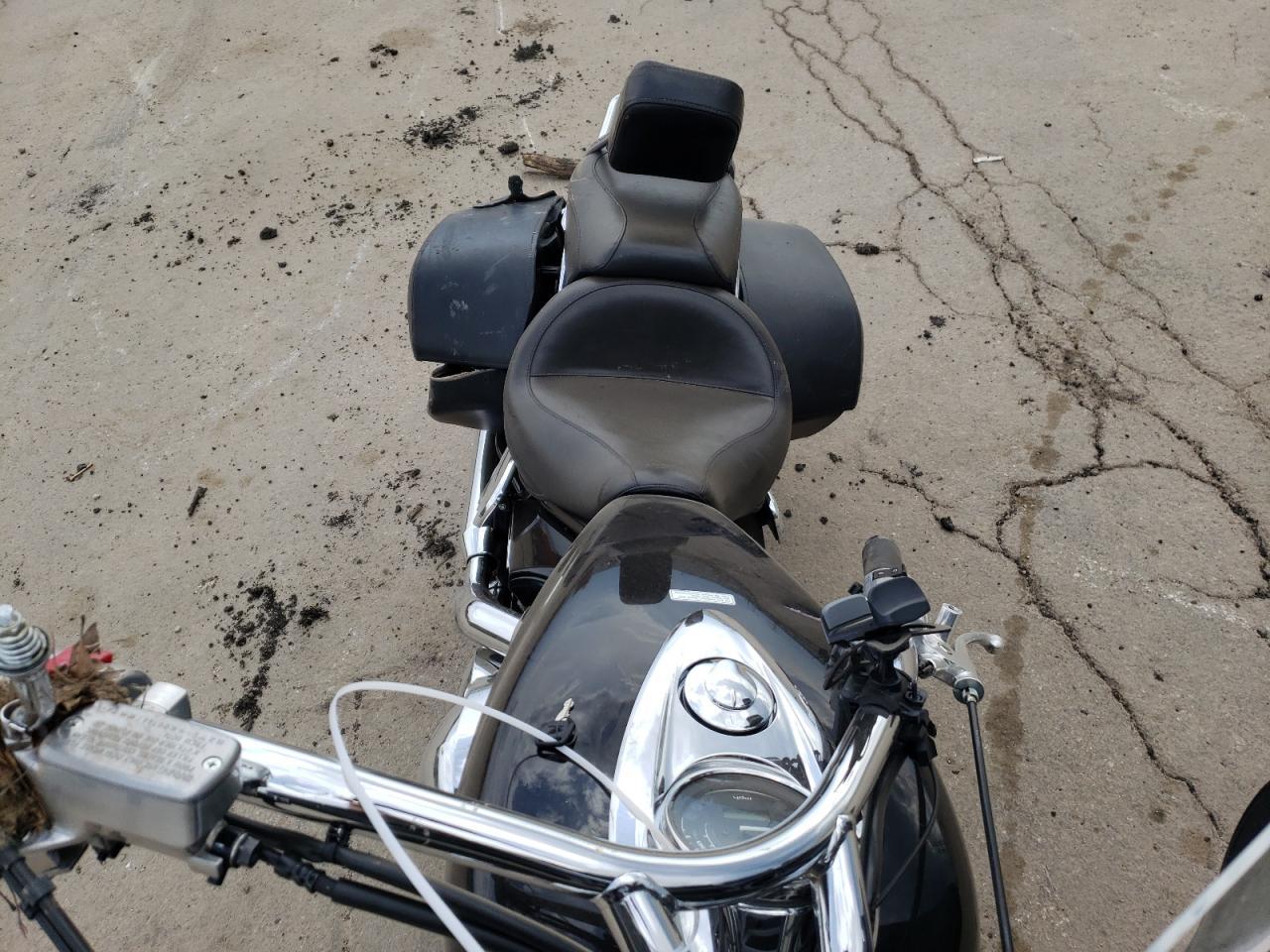 2010 HONDA Vt1300