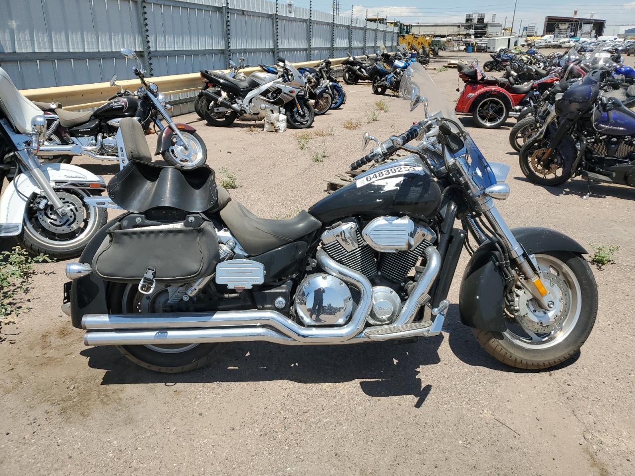 2004 HONDA VTX1800