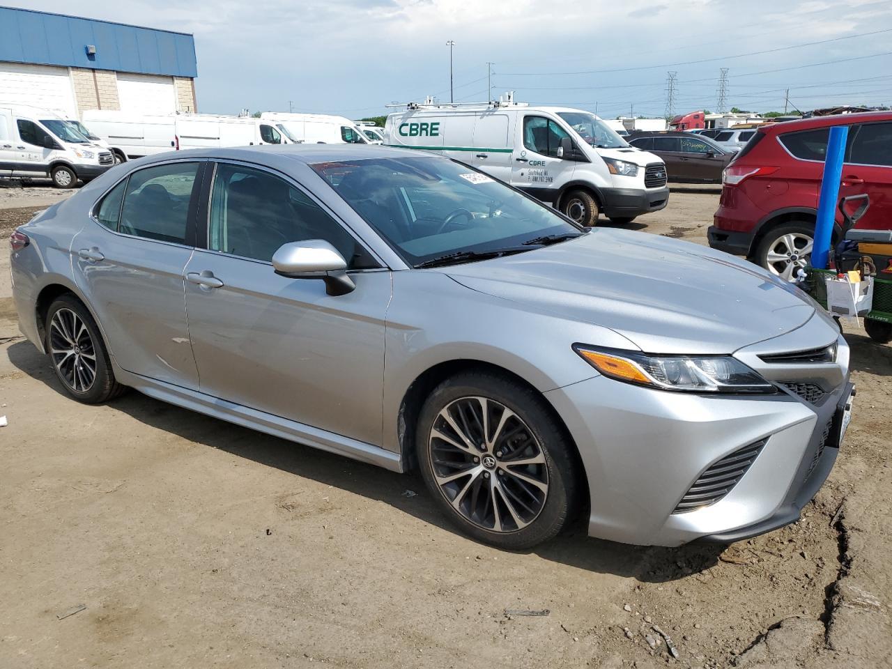 2019 TOYOTA CAMRY