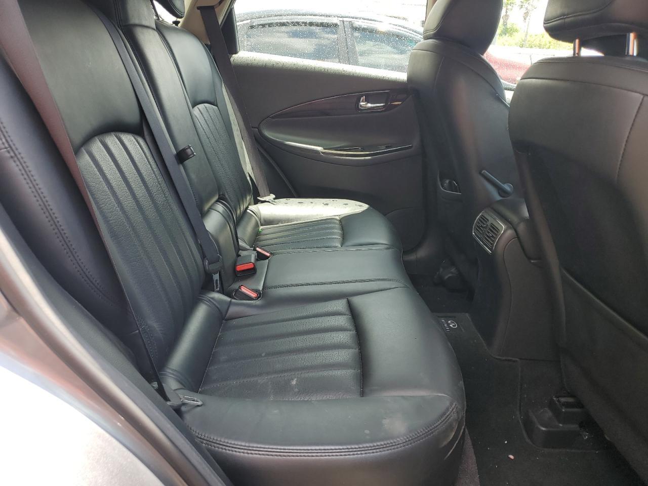 2011 INFINITI EX35
