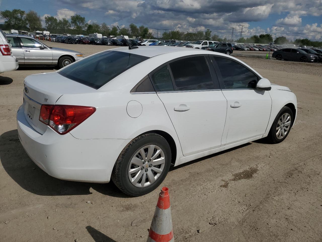2011 CHEVROLET CRUZE