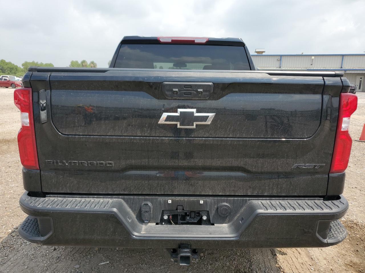 2024 CHEVROLET Silverado