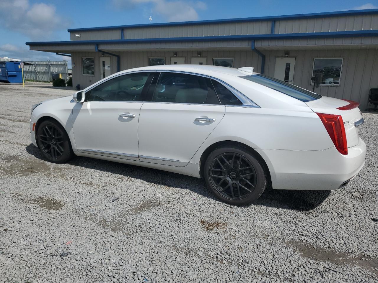 2016 CADILLAC XTS