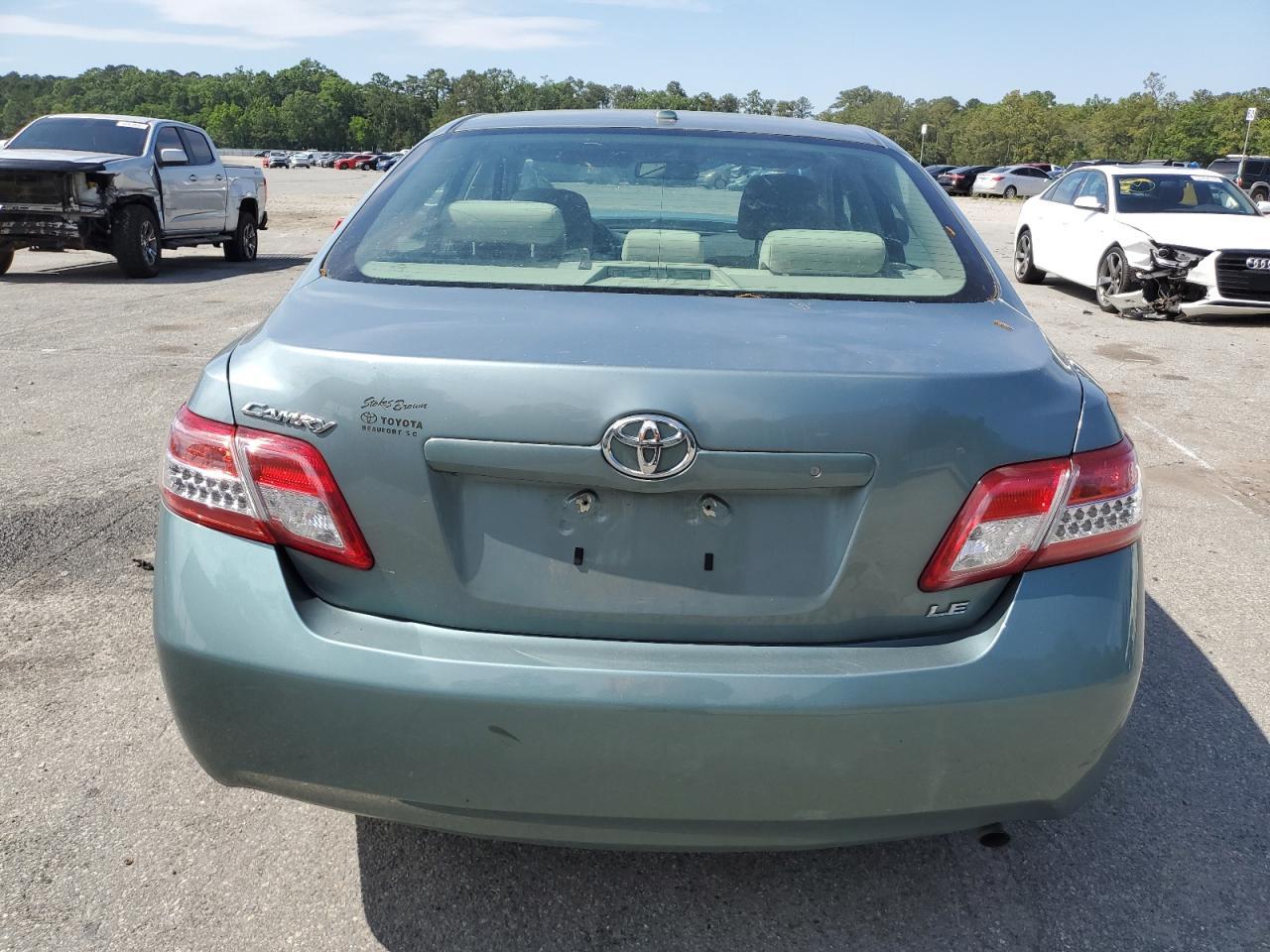 2011 TOYOTA CAMRY