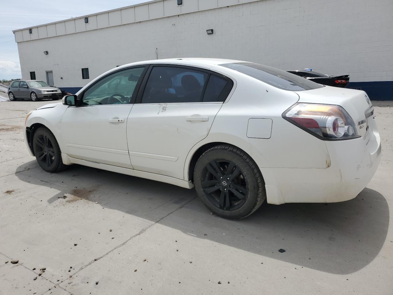 2010 NISSAN ALTIMA