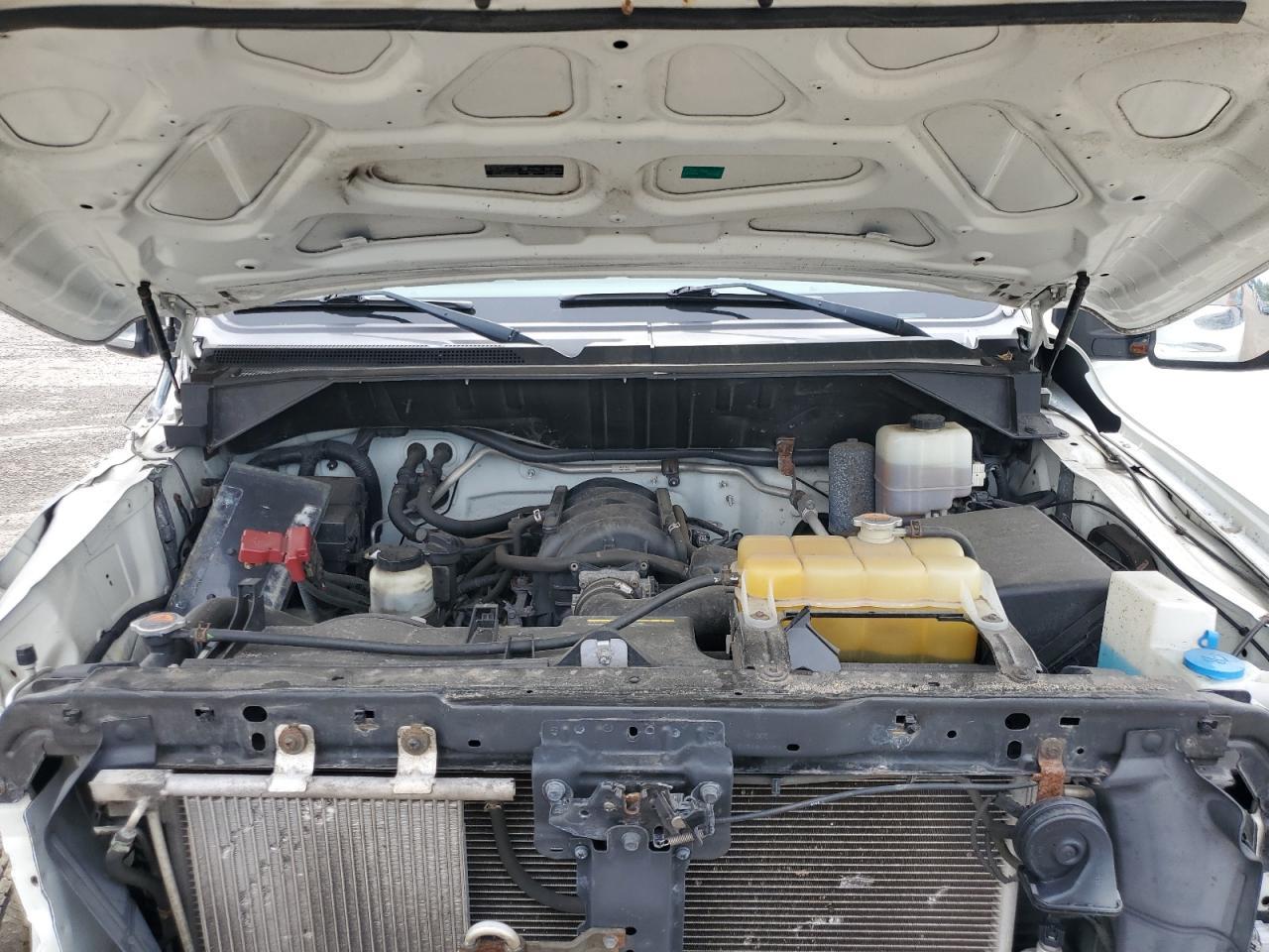 2016 NISSAN Nv