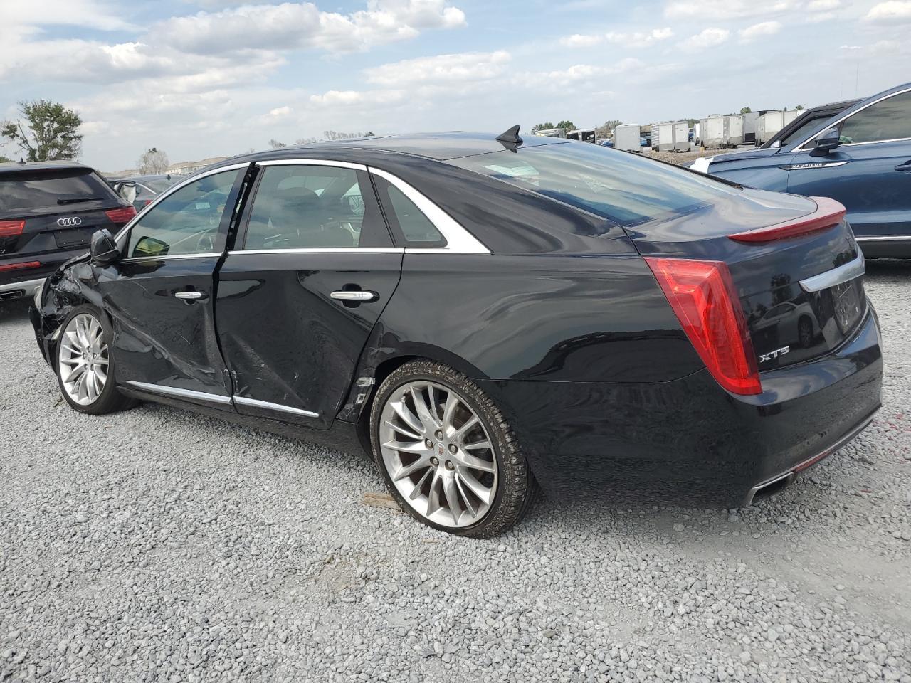 2013 CADILLAC XTS