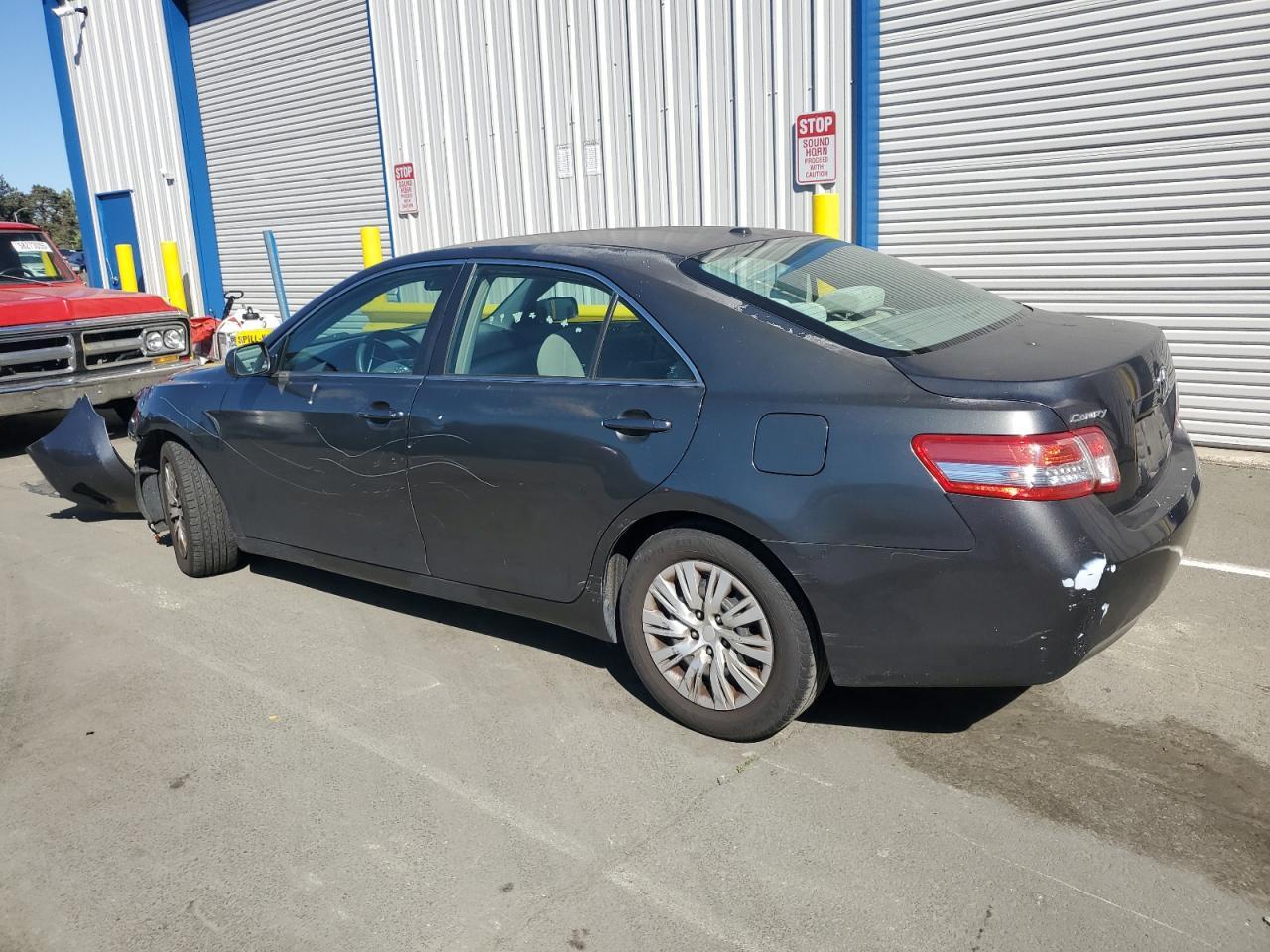 2010 TOYOTA CAMRY
