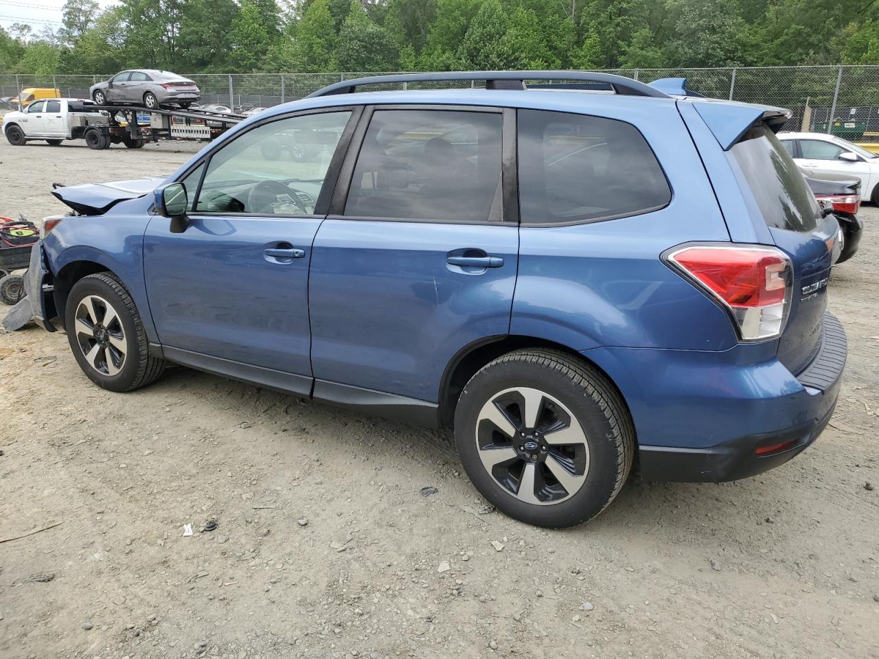 2017 SUBARU FORESTER