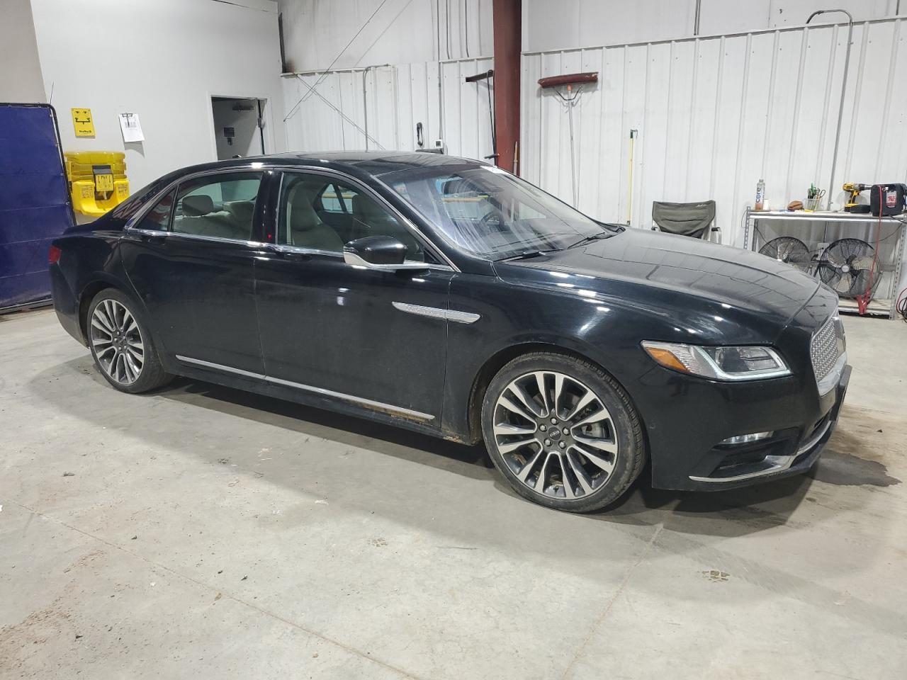 2018 LINCOLN Continental