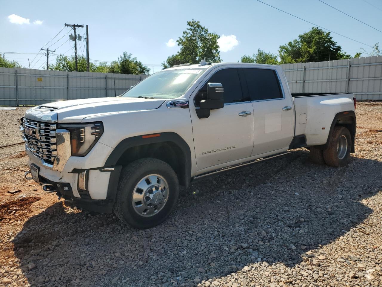 2024 GMC Sierra