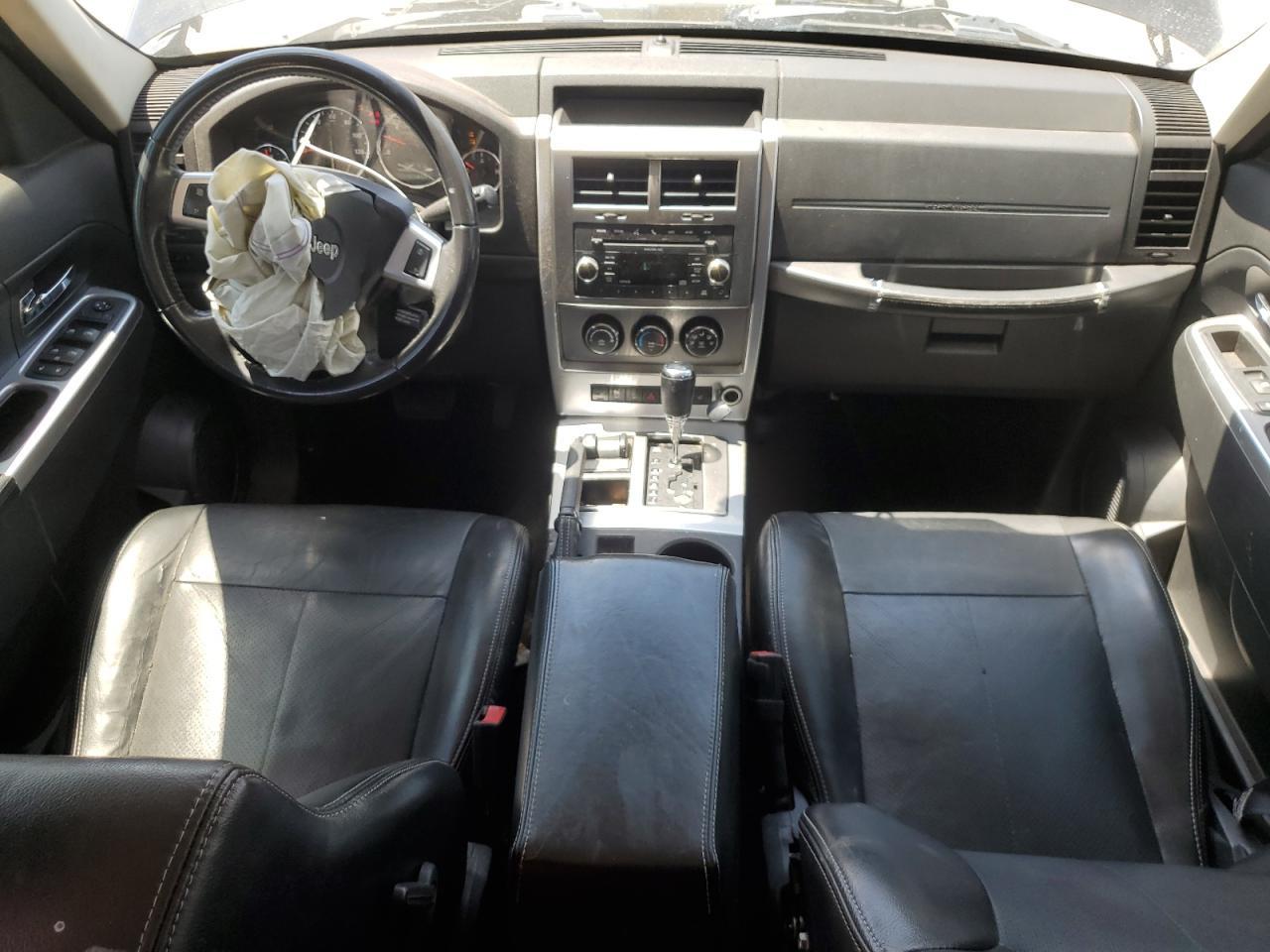 2010 JEEP Liberty