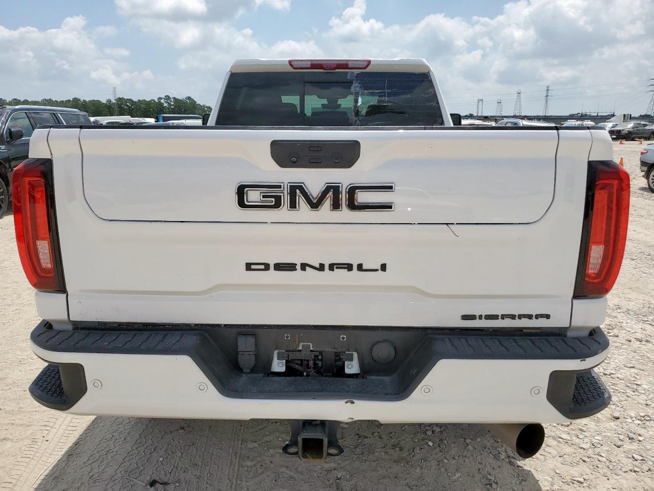 2023 GMC Sierra