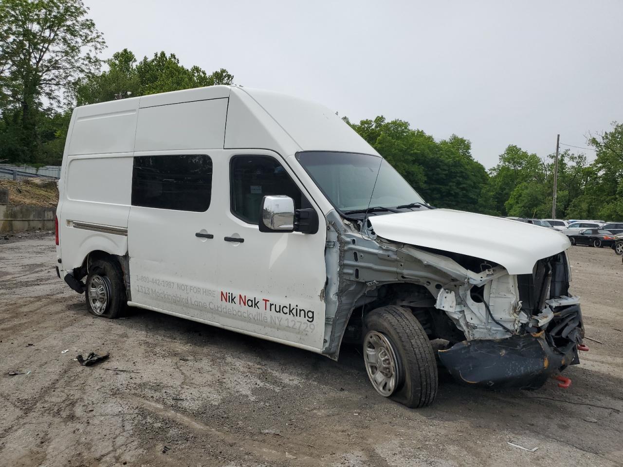 2016 NISSAN Nv