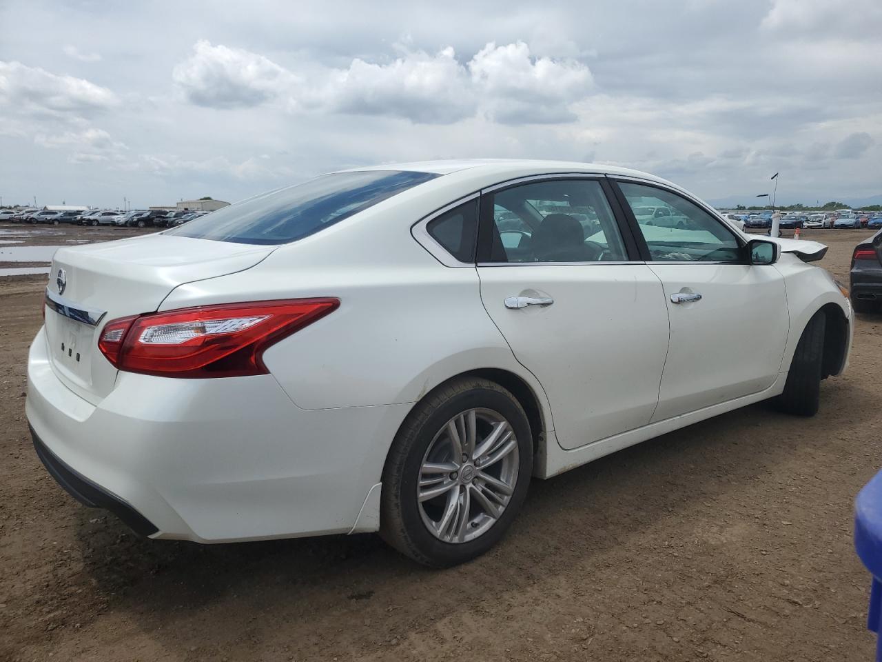 2016 NISSAN ALTIMA