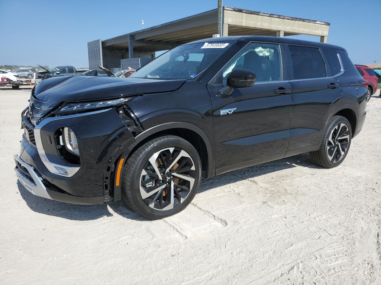 2025 MITSUBISHI outlander