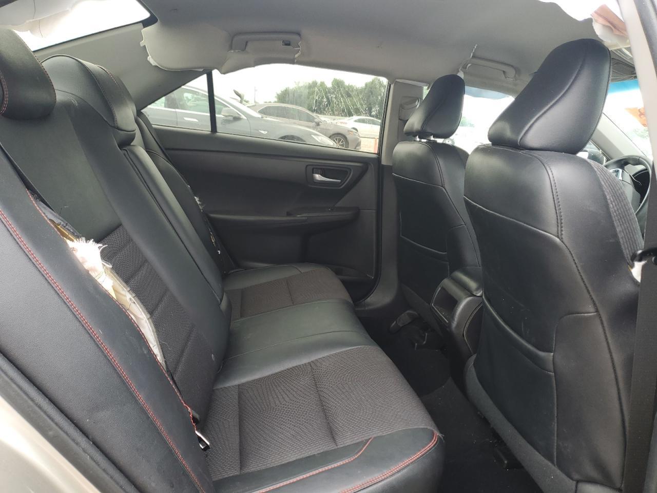 2016 TOYOTA CAMRY