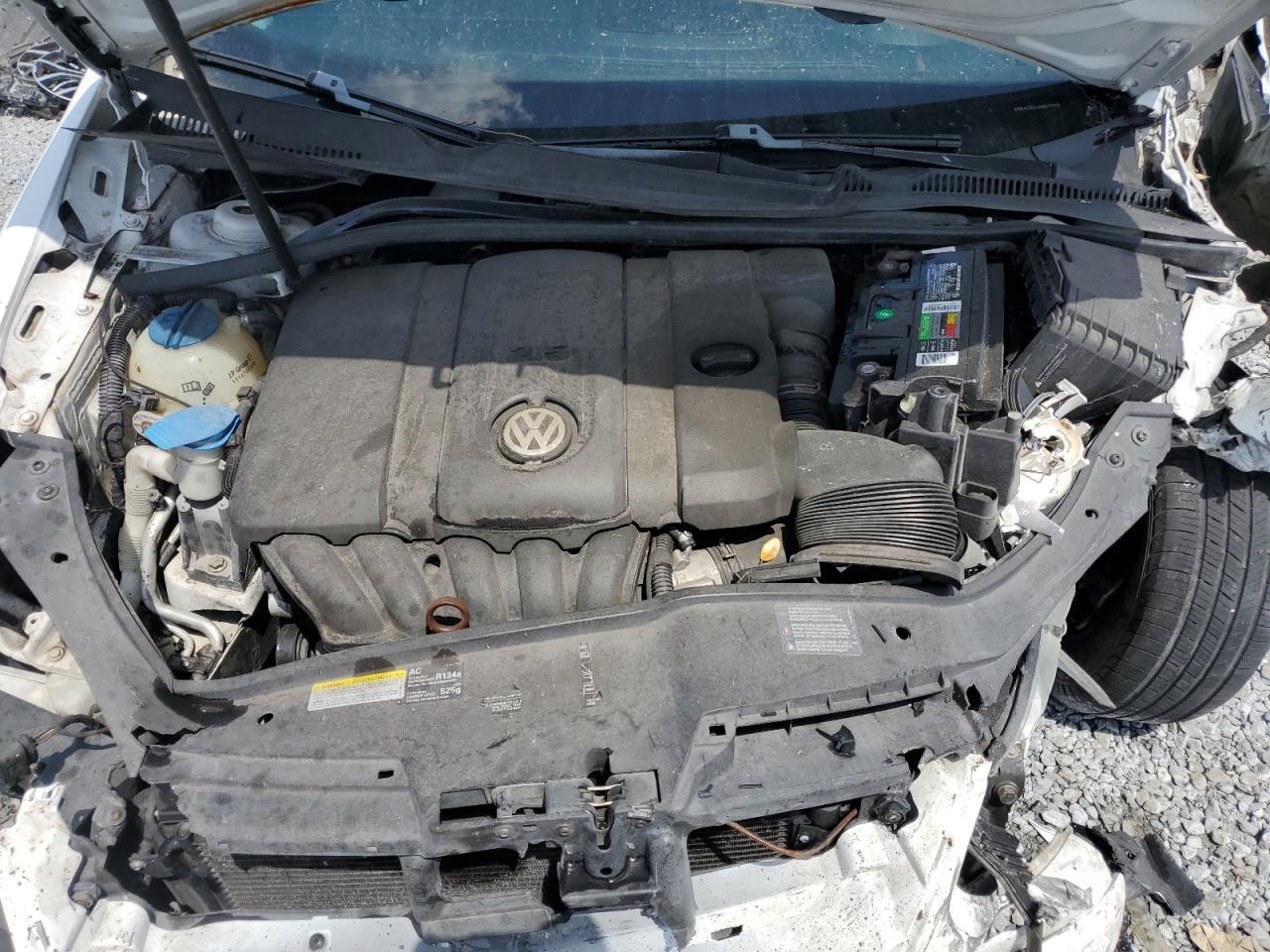 2010 VOLKSWAGEN JETTA