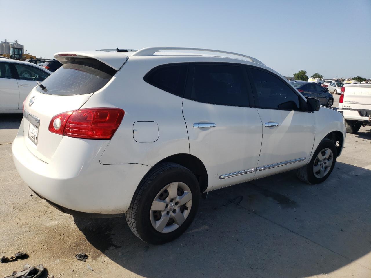 2015 NISSAN ROGUE