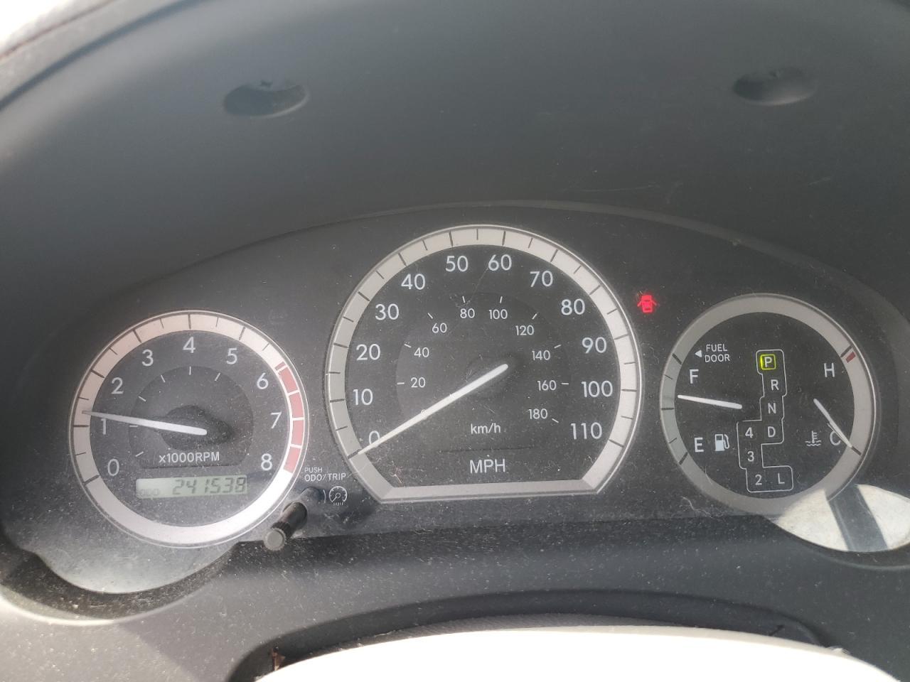 2004 TOYOTA SIENNA