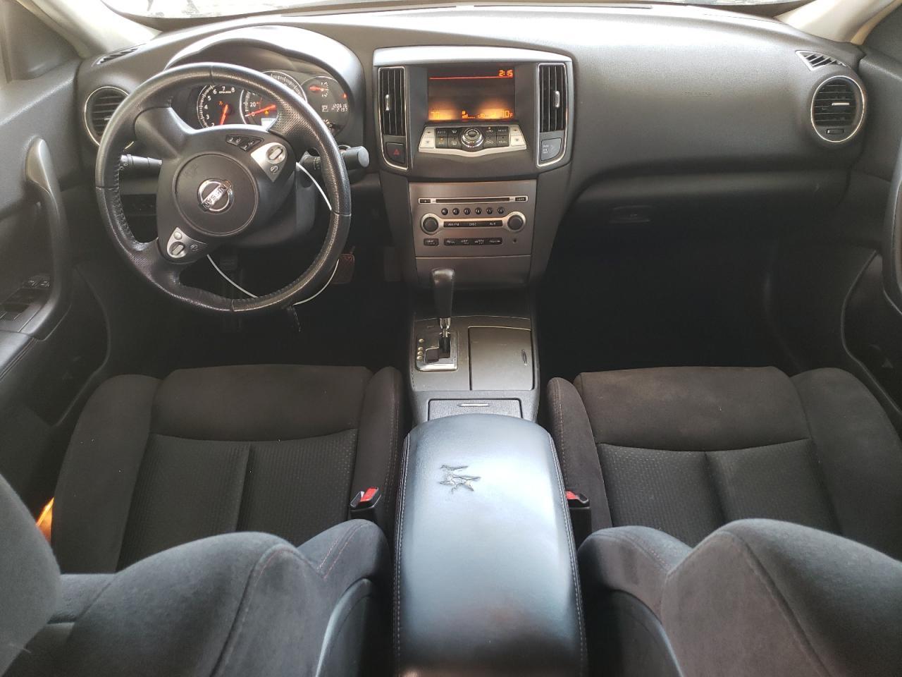 2014 NISSAN Maxima