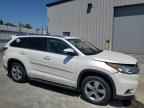 2016 TOYOTA HIGHLANDER