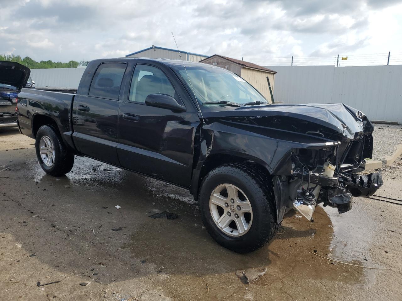 2011 DODGE Dakota