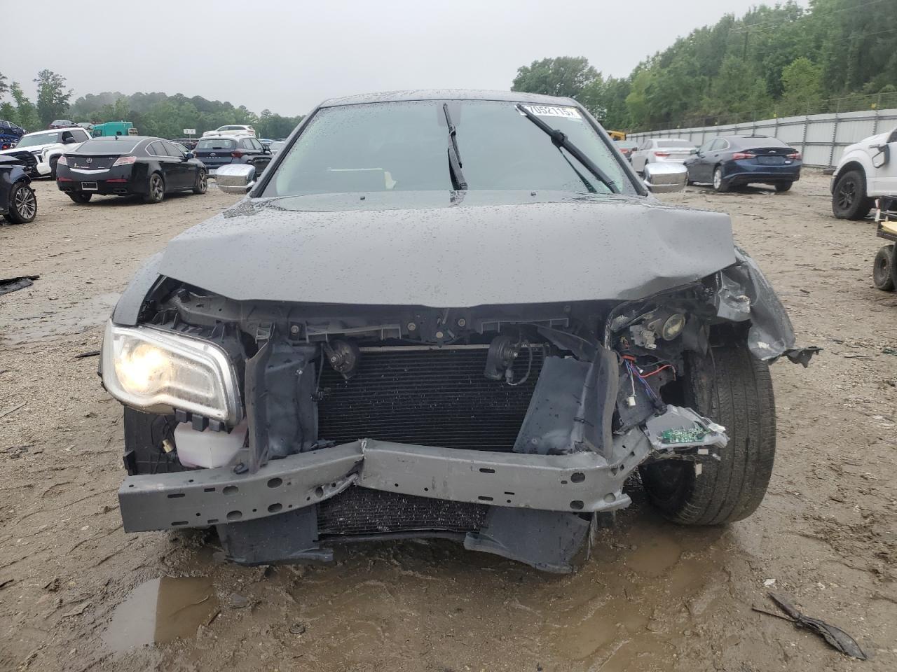 2019 CHRYSLER 300