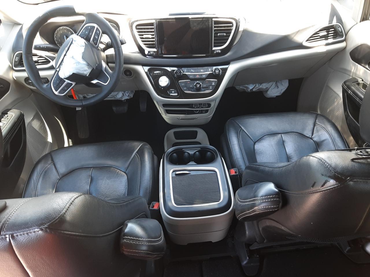 2022 CHRYSLER Pacifica