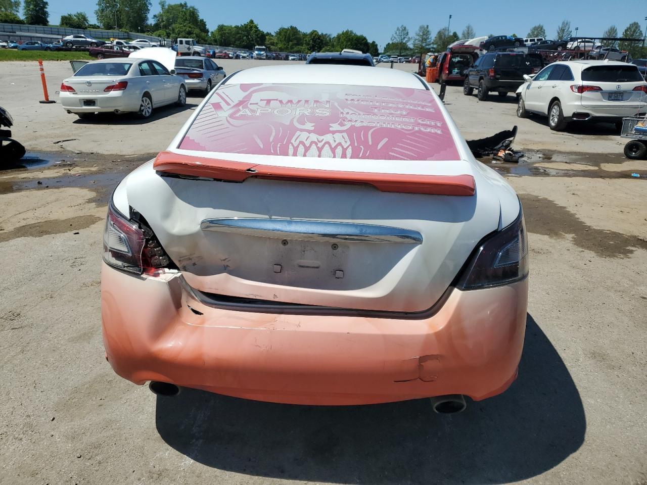 2014 NISSAN Maxima