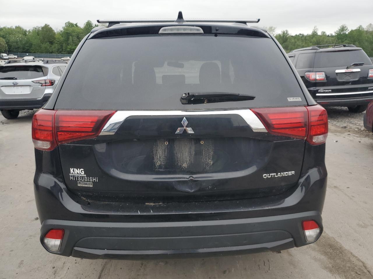 2018 MITSUBISHI outlander