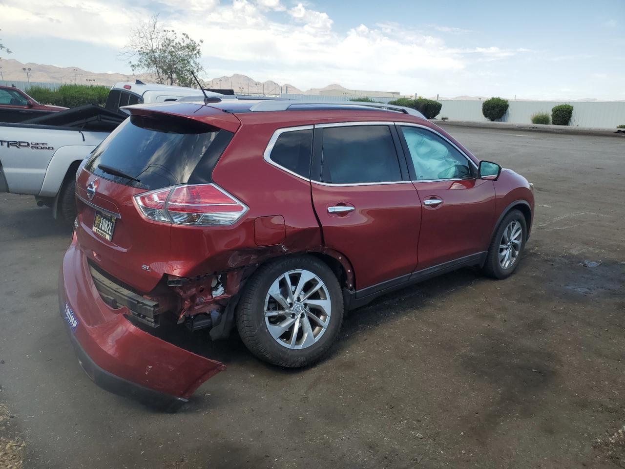 2015 NISSAN ROGUE