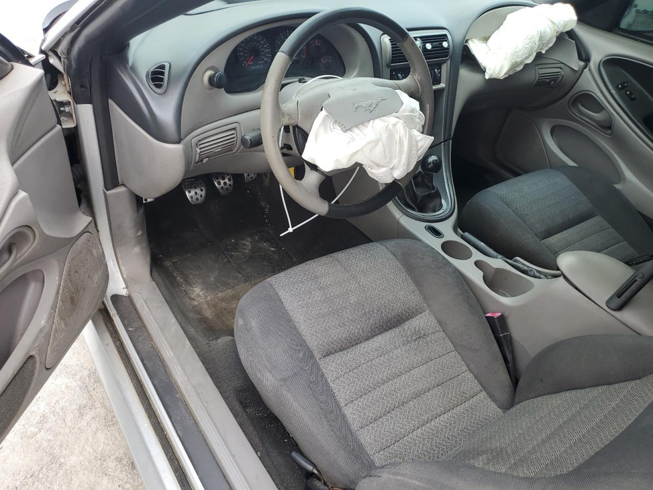 2004 FORD MUSTANG