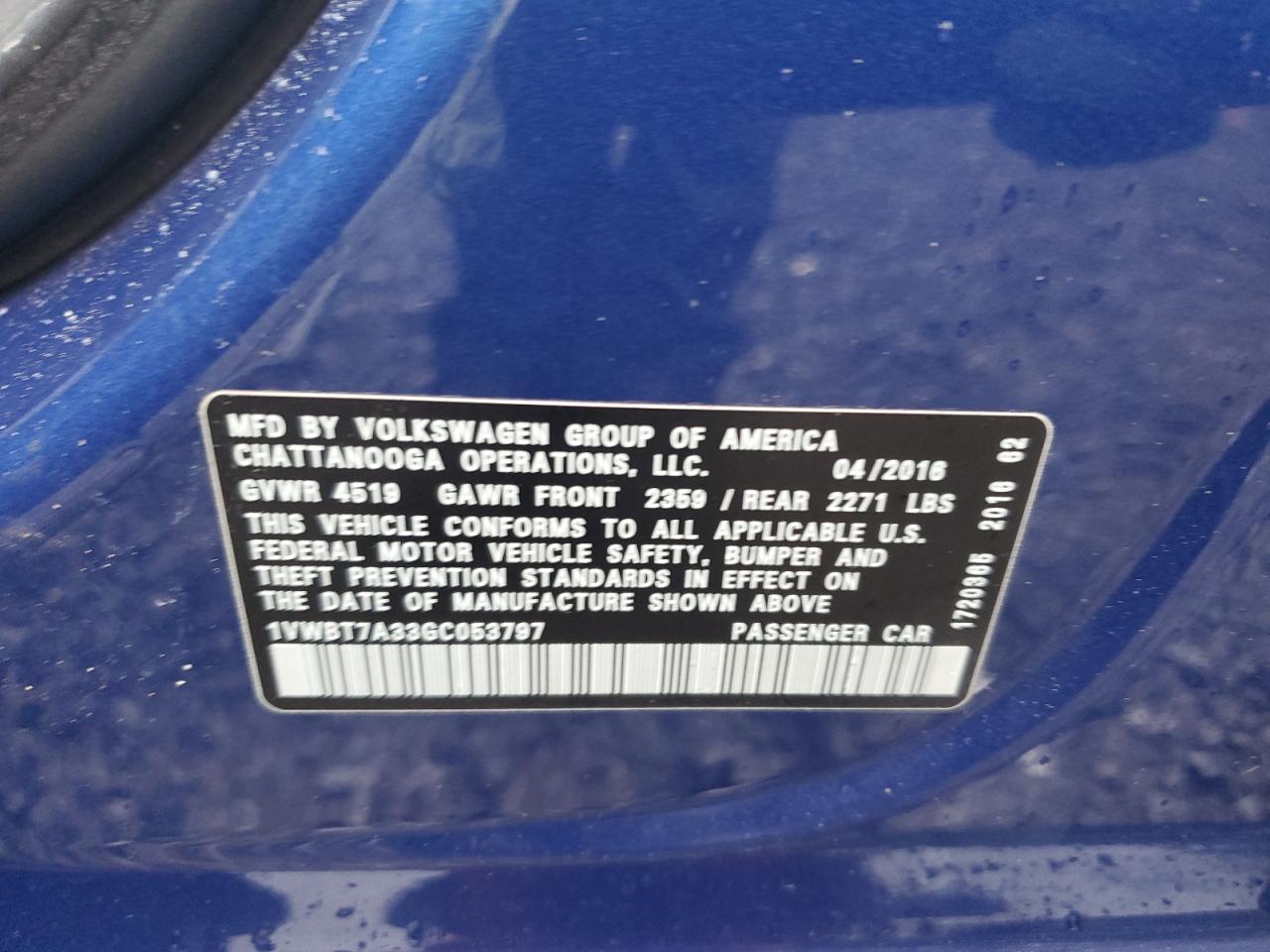 2016 VOLKSWAGEN Passat