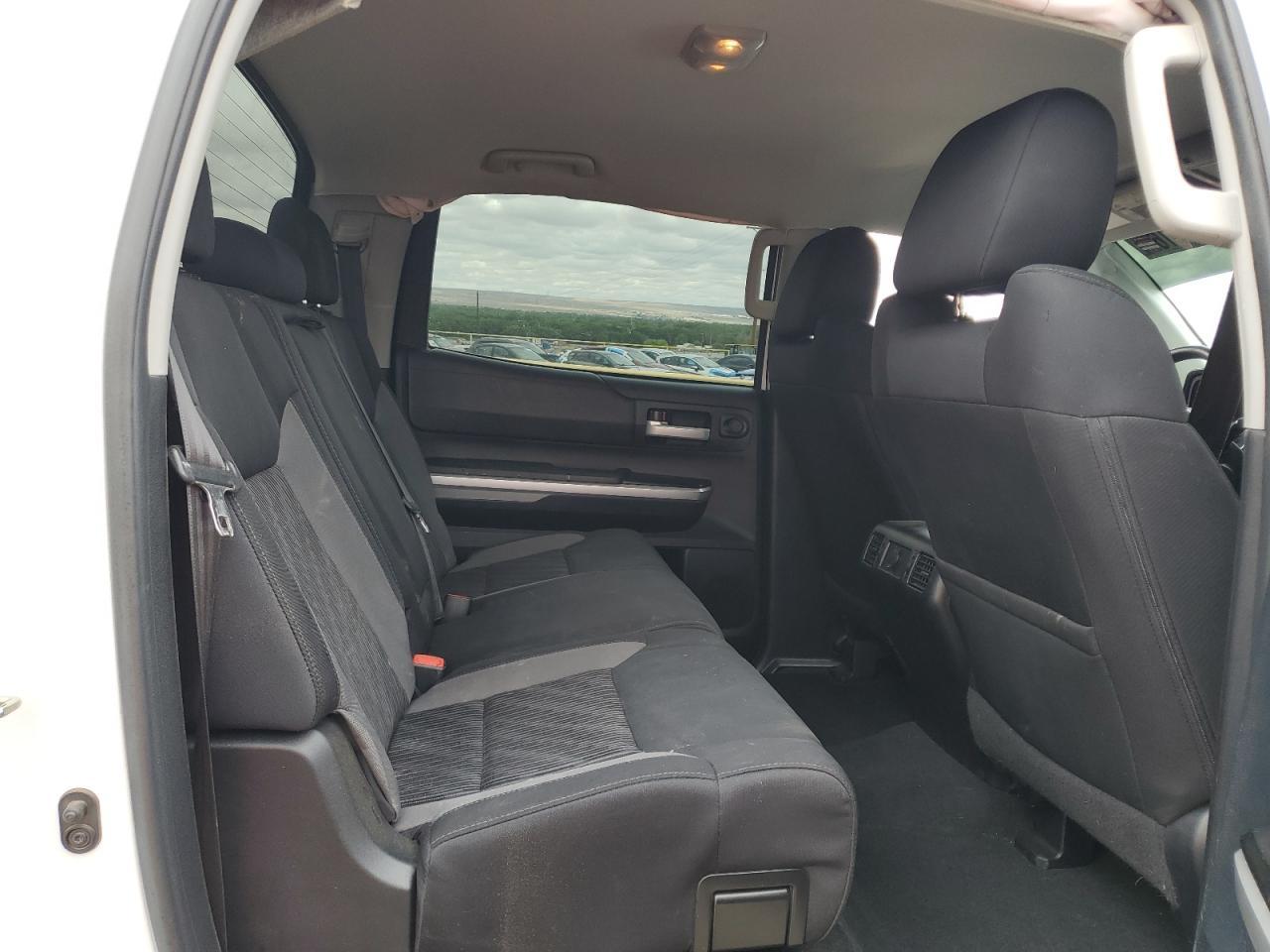 2016 TOYOTA TUNDRA
