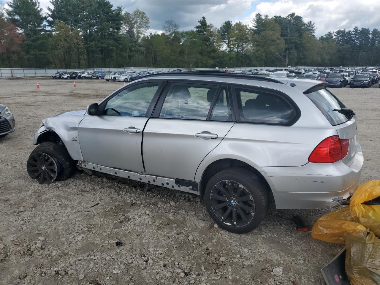 2011 BMW 3 SERIES