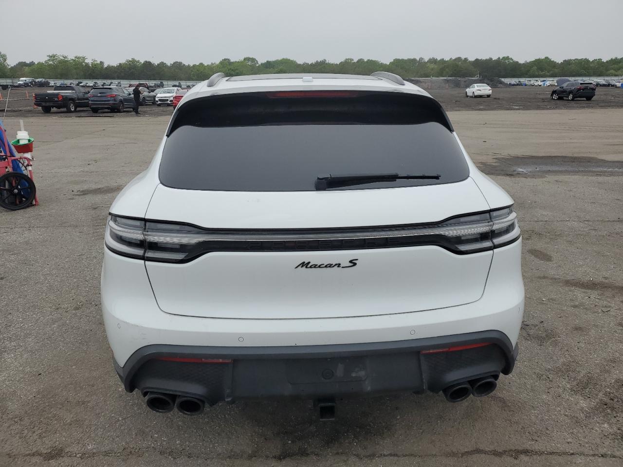 2023 PORSCHE Macan