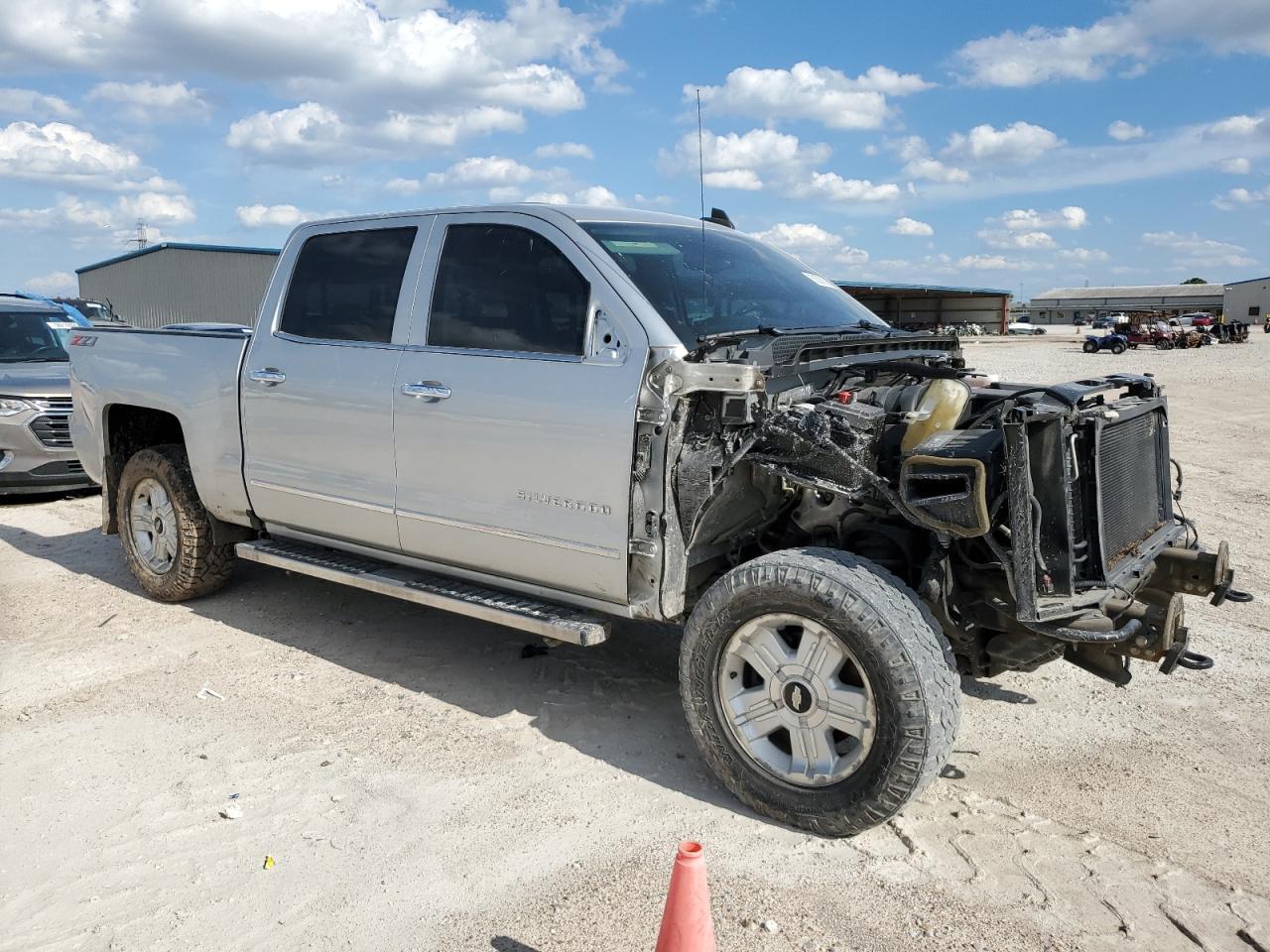 2018 CHEVROLET Silverado