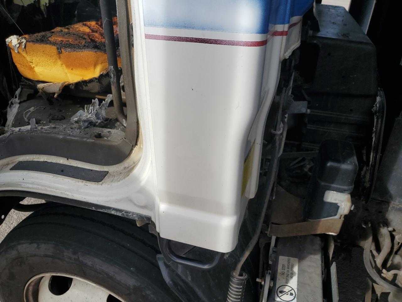 2015 ISUZU NQR
