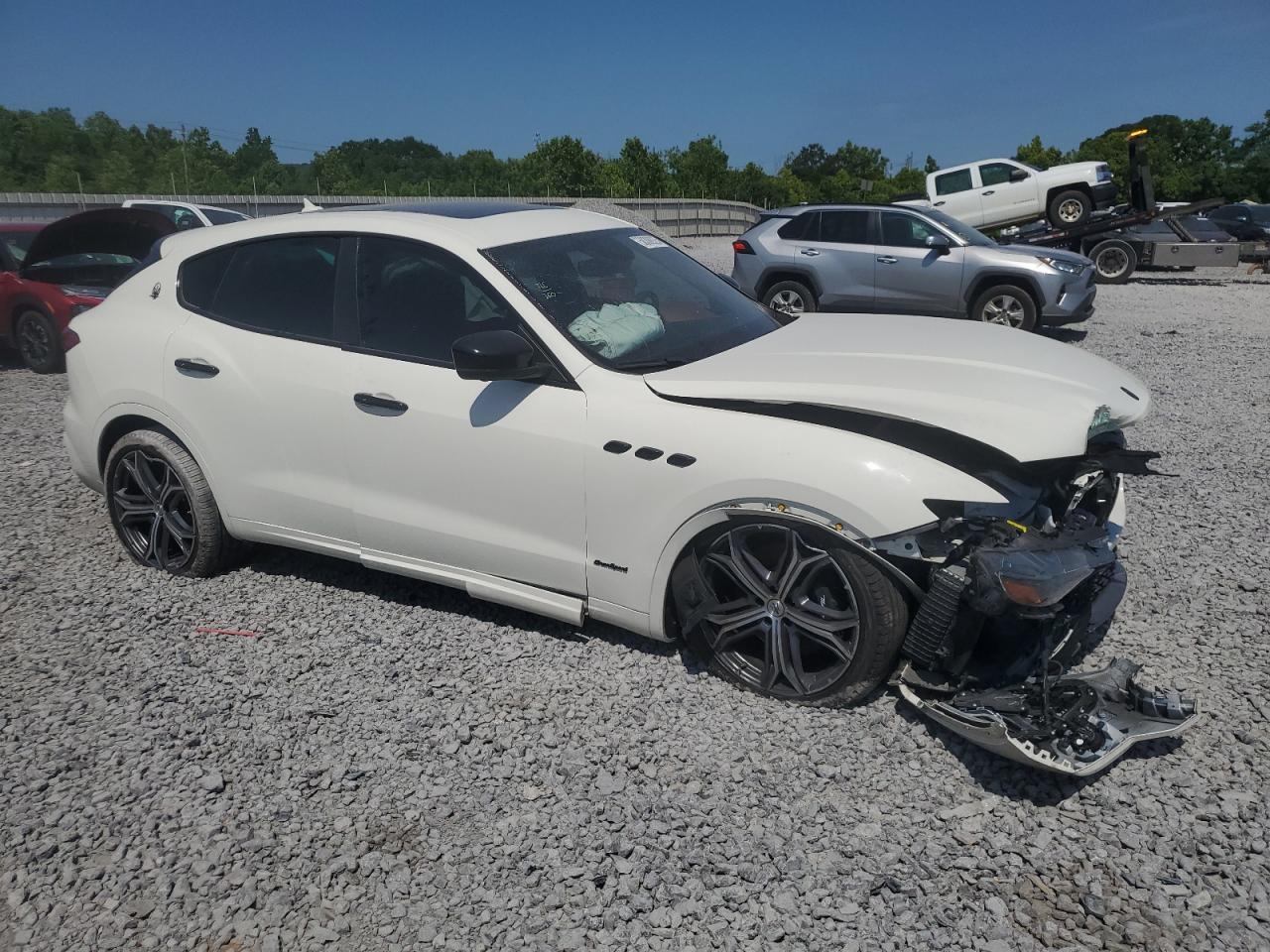 2021 MASERATI Levante