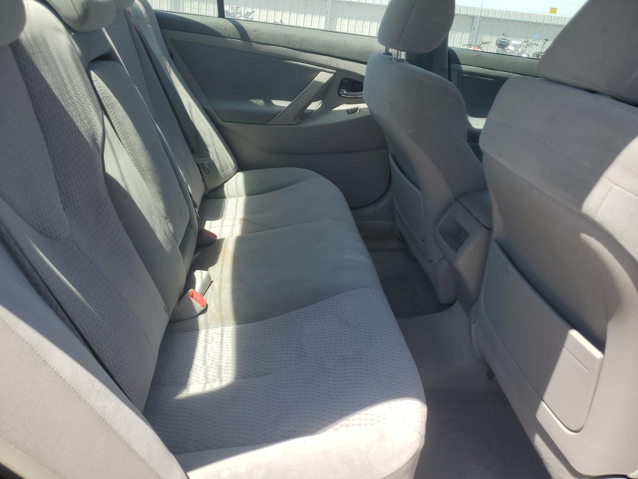 2011 TOYOTA CAMRY